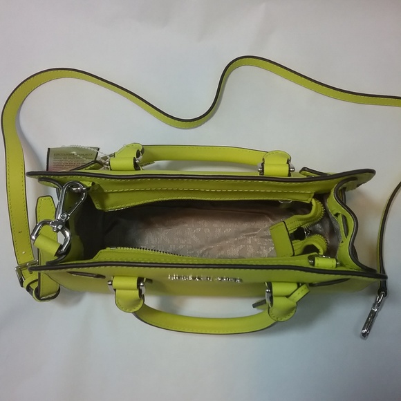 Michael Kors Dillon Bag - New With Tags - Picture 5 of 8